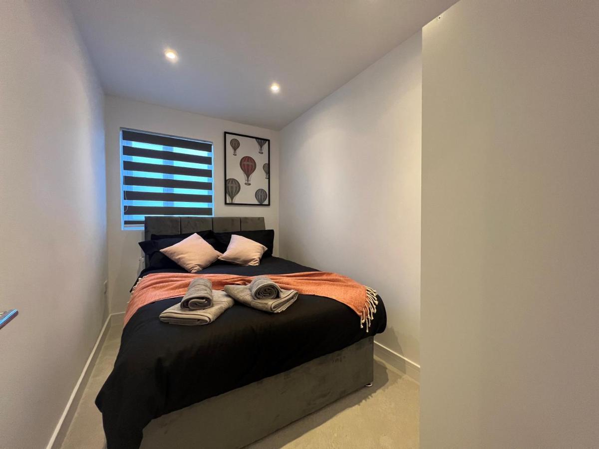 Star London Station Road 3-Bed Haven Apartment Ngoại thất bức ảnh